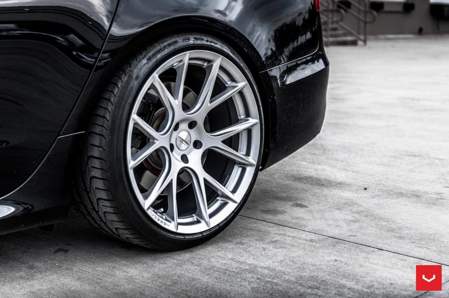 Колеса Audi S6 Sedan on Vossen Wheels (VFS6) 2017 года  (фото 10 из 14)